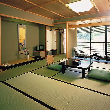 ホテル 佳泉郷井づつや 湯村 エクステリア 写真